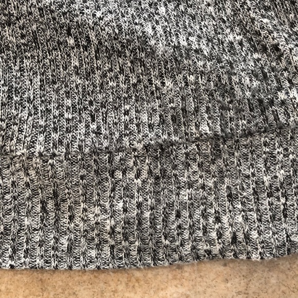 Judy Logan short sleeve grey/blk/wht top - Picture 7 of 11